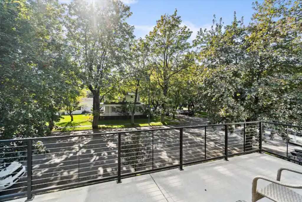Photo of Outdoor in Garden District