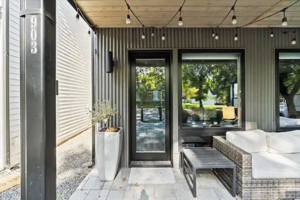 Photo of Outdoor in Garden District