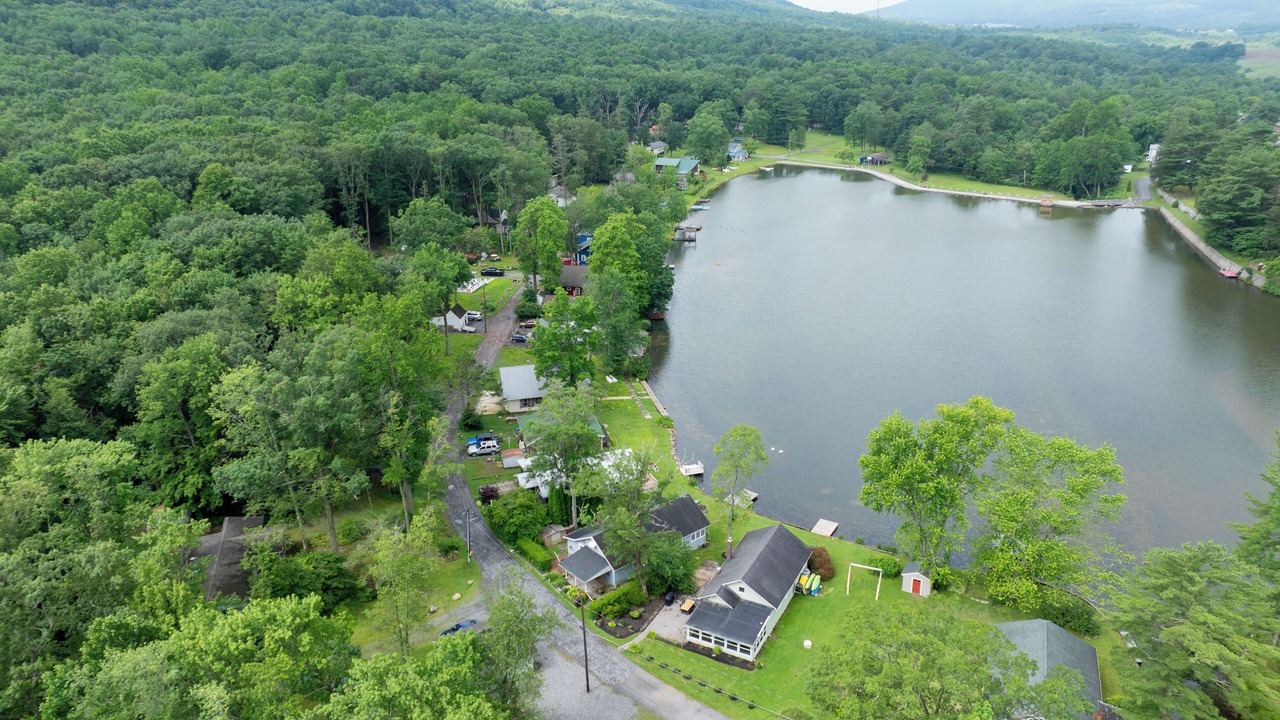Photo of Outdoor in Moon Lake Cottages