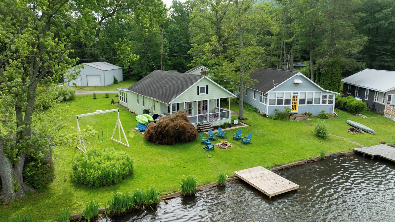 Photo of Outdoor in Moon Lake Cottages
