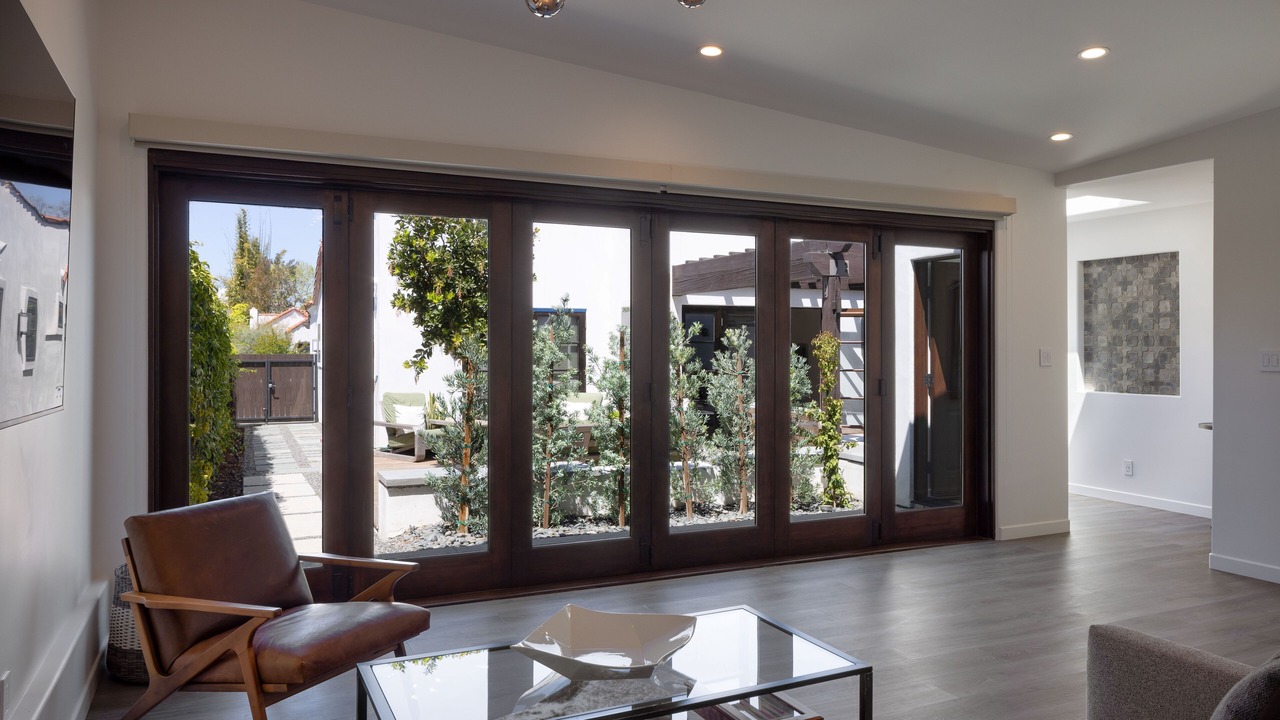 Photo of Bedroom in Miracle Mile
