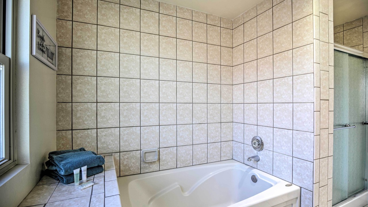 Photo of Bathroom in Lincoln Acres