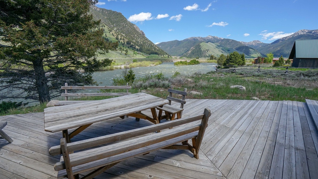 Photo of Outdoor in Cameron