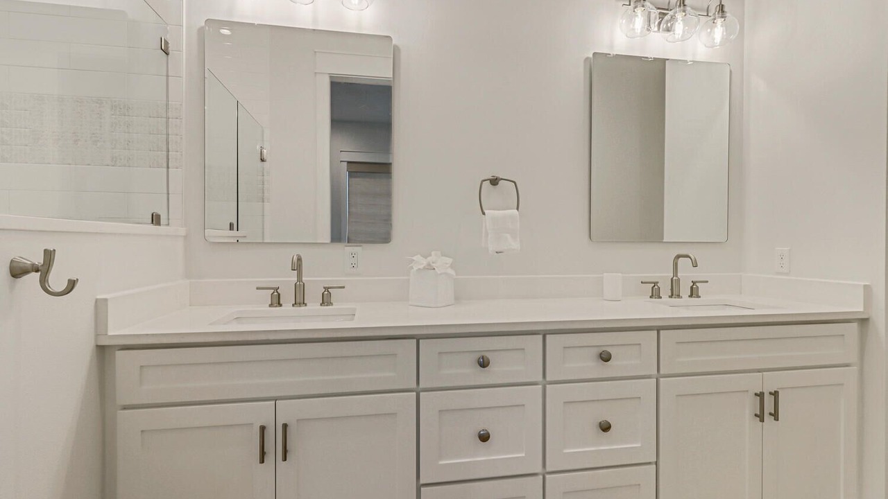 Photo of Bathroom in Cinnamon Shore