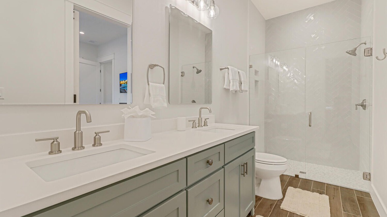 Photo of Bathroom in Cinnamon Shore