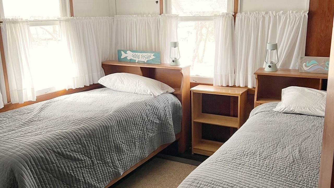 Photo of Bedroom in Lakeside