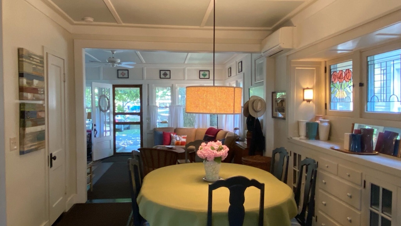 Photo of Bedroom in Lakeside