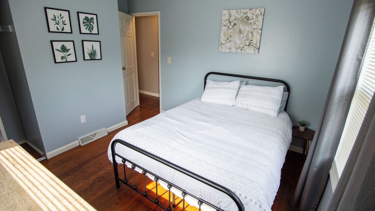 Photo of Bedroom in Warren