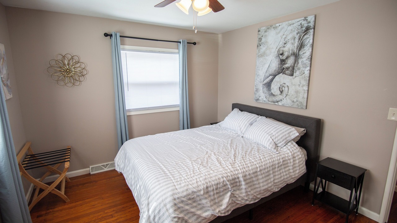 Photo of Bedroom in Warren
