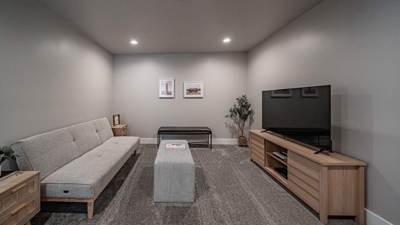 Photo of Livingroom in Ammon