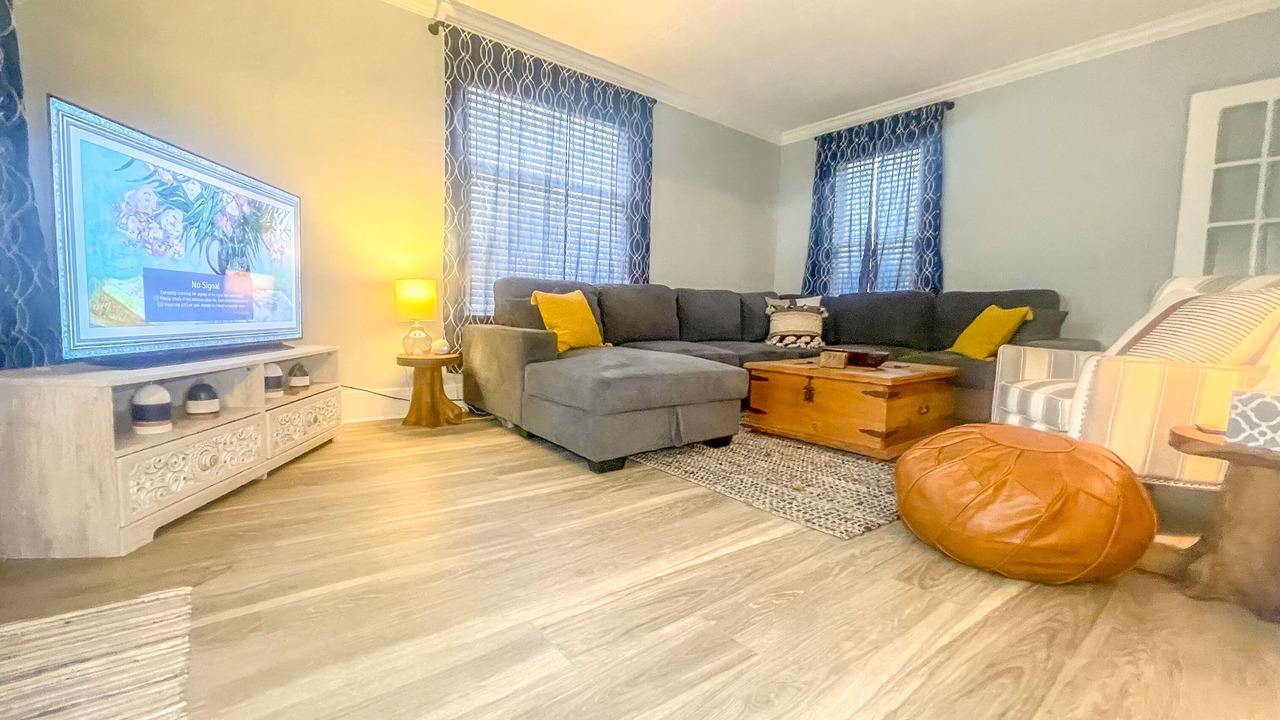 Photo of Livingroom in Vermilion