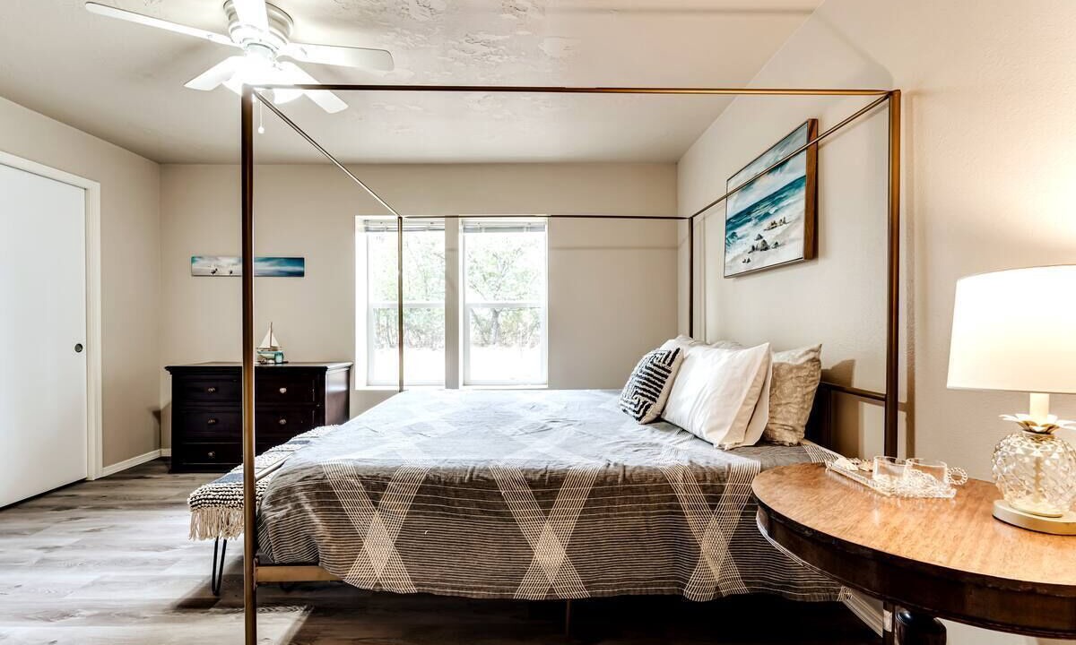 Photo of Bedroom in Saginaw