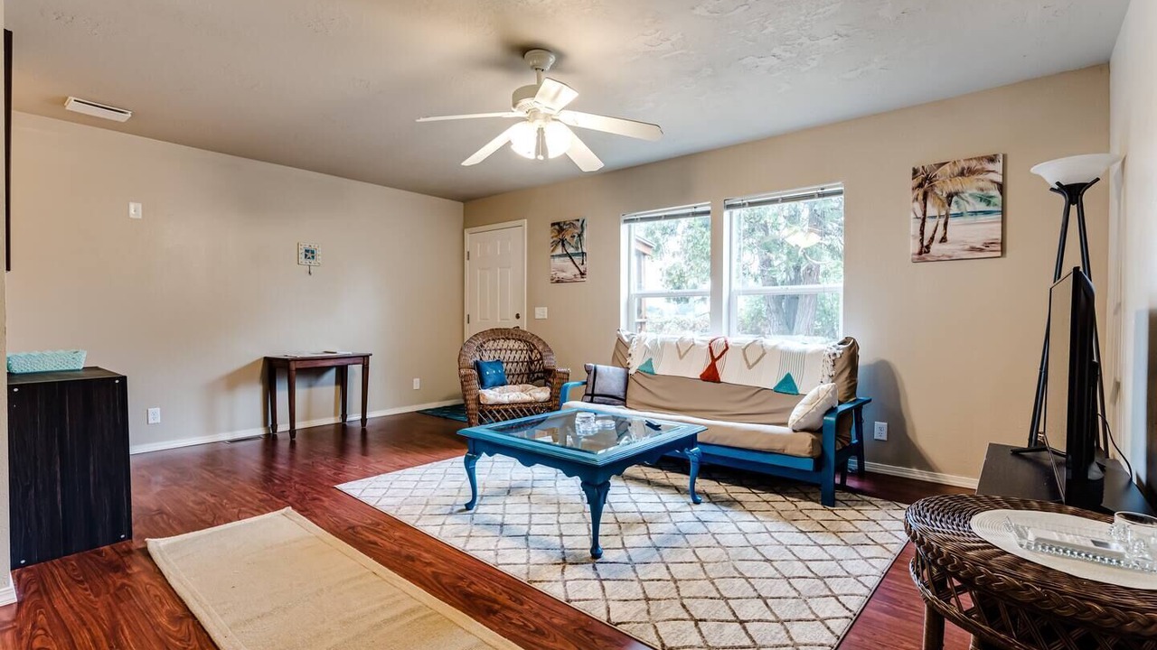 Photo of Livingroom in Saginaw