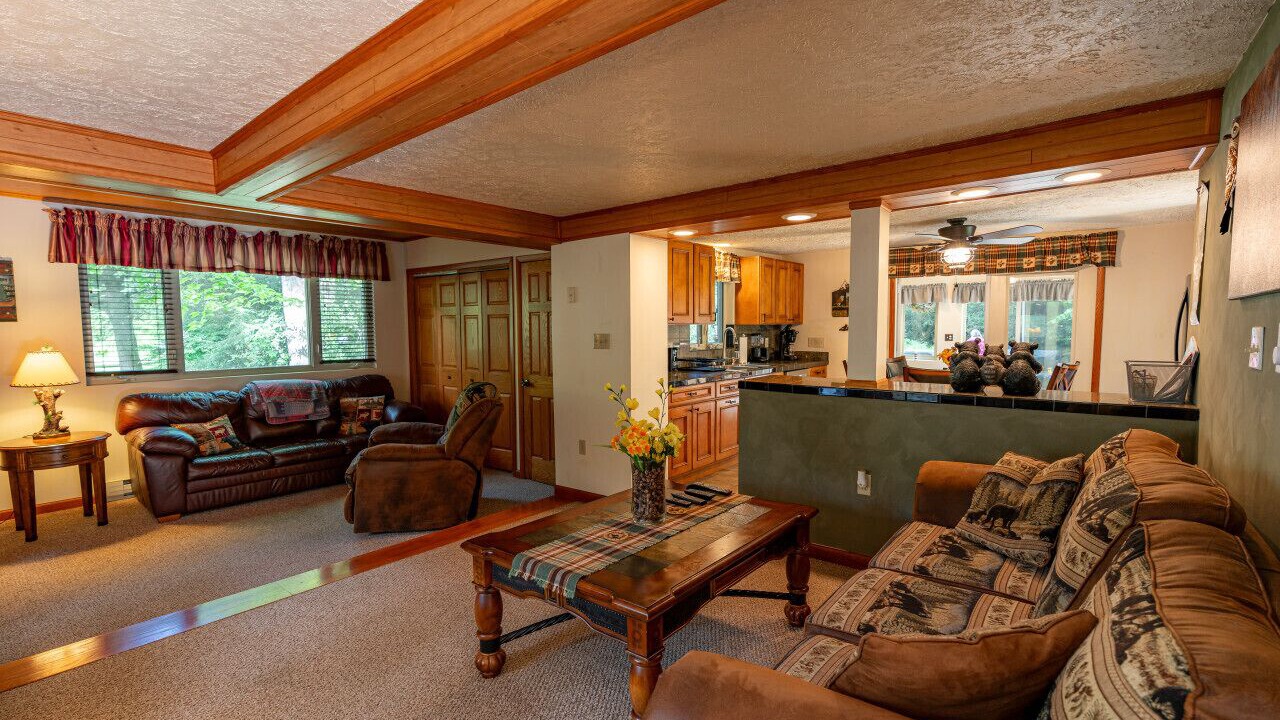 Photo of Livingroom in Confluence