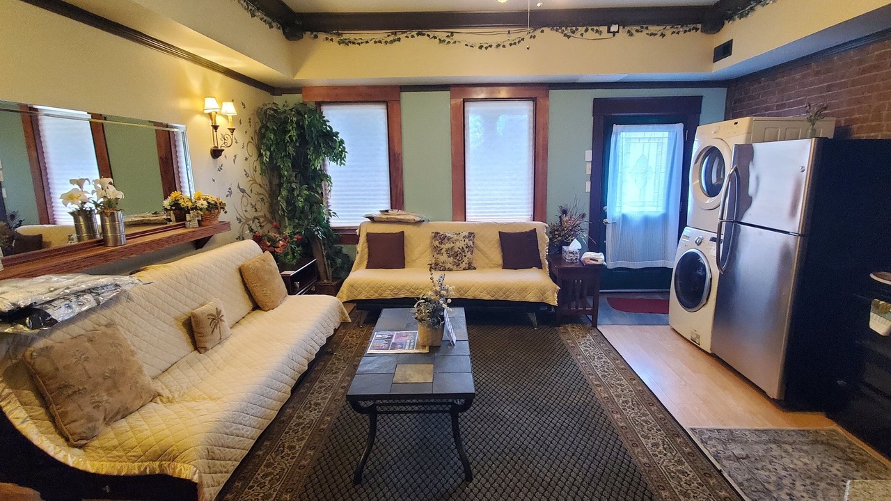 Photo of Livingroom in Holy Cross