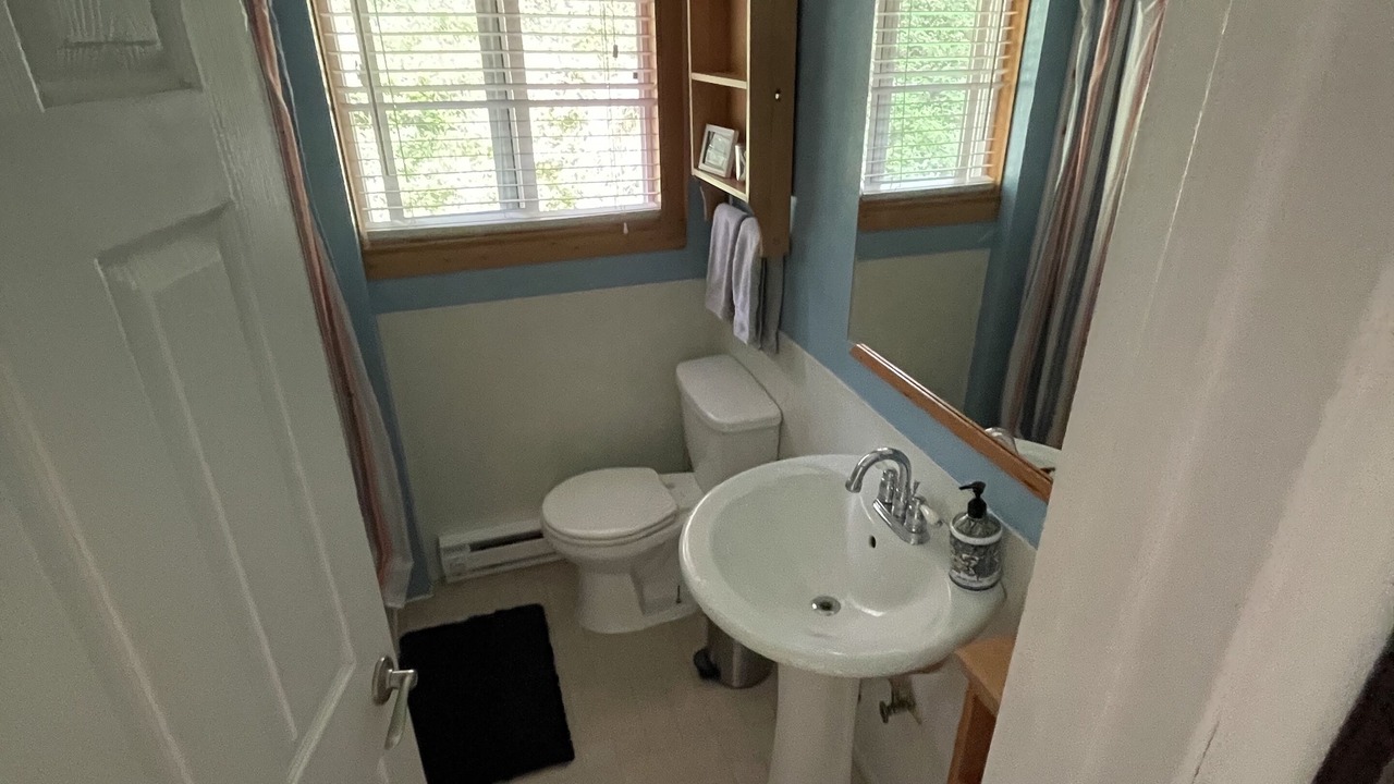 Photo of Bathroom in Peshastin