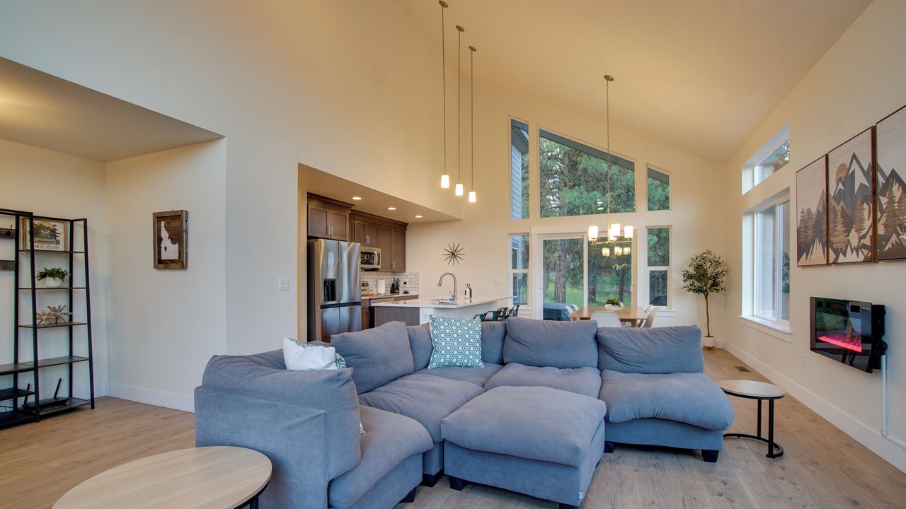 Photo of Livingroom in New Meadows