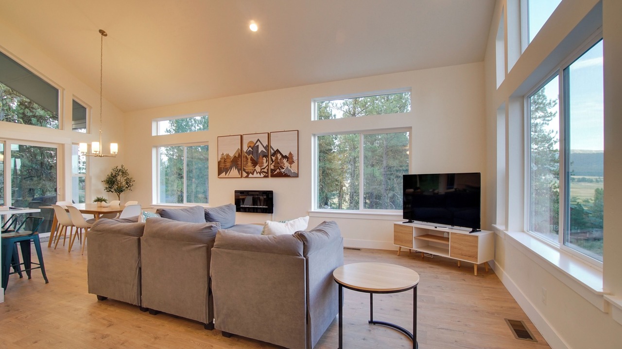 Photo of Livingroom in New Meadows
