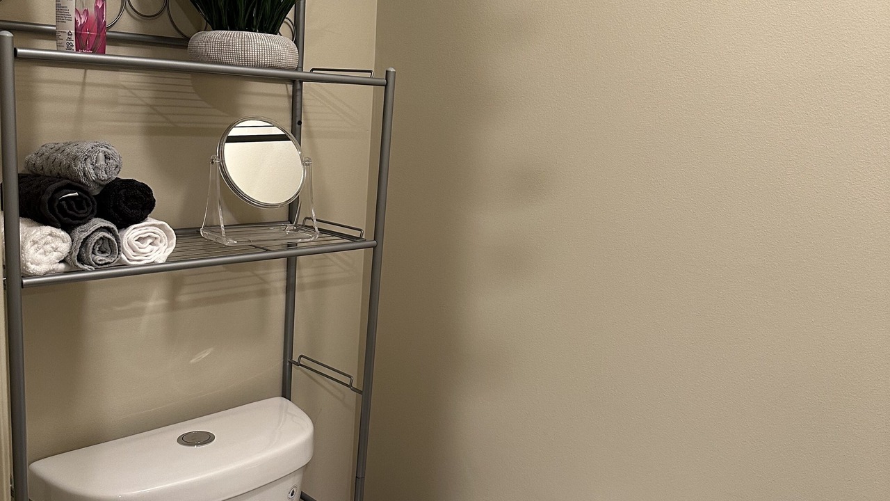 Photo of Bathroom in Blue Ball