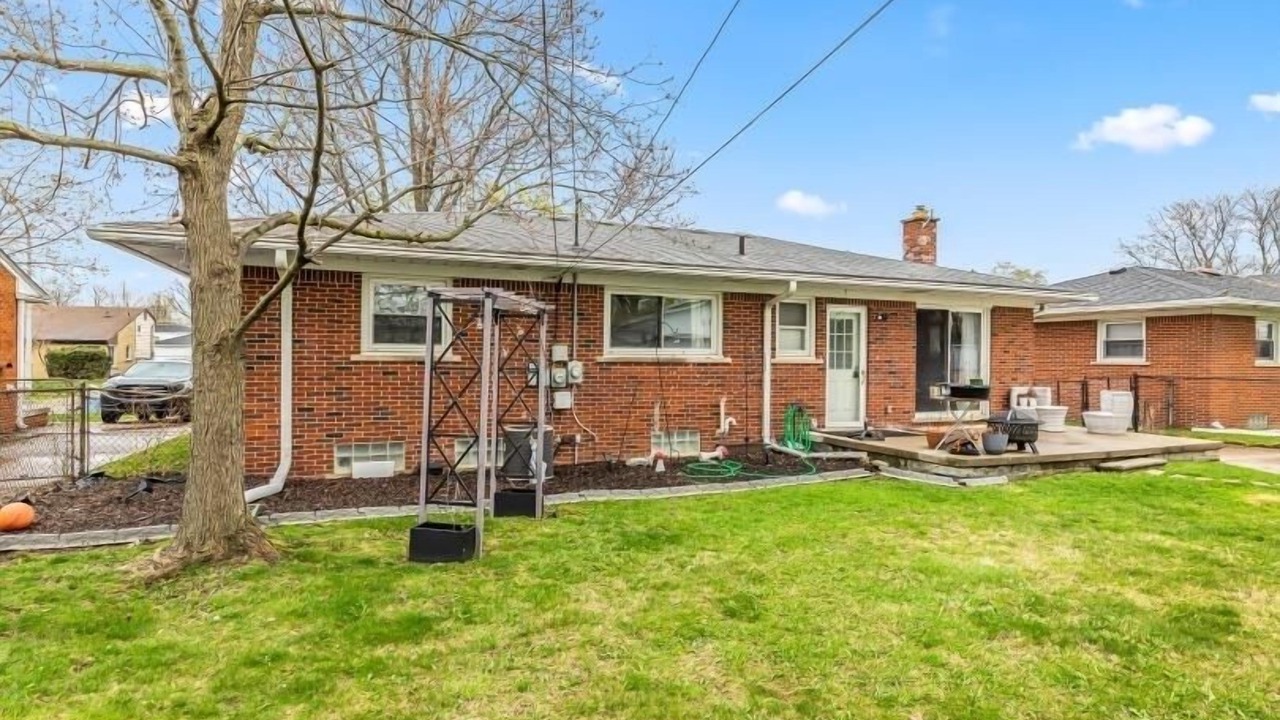 Photo of Outdoor in Livonia