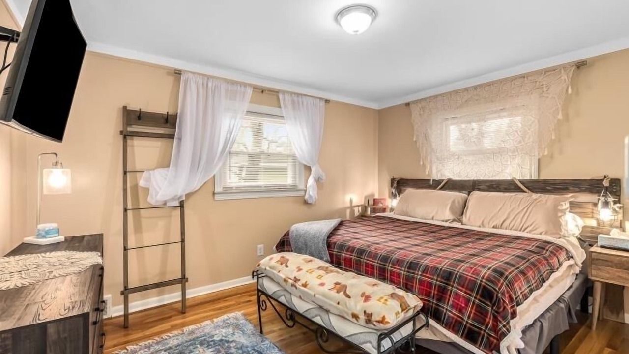 Photo of Bedroom in Livonia