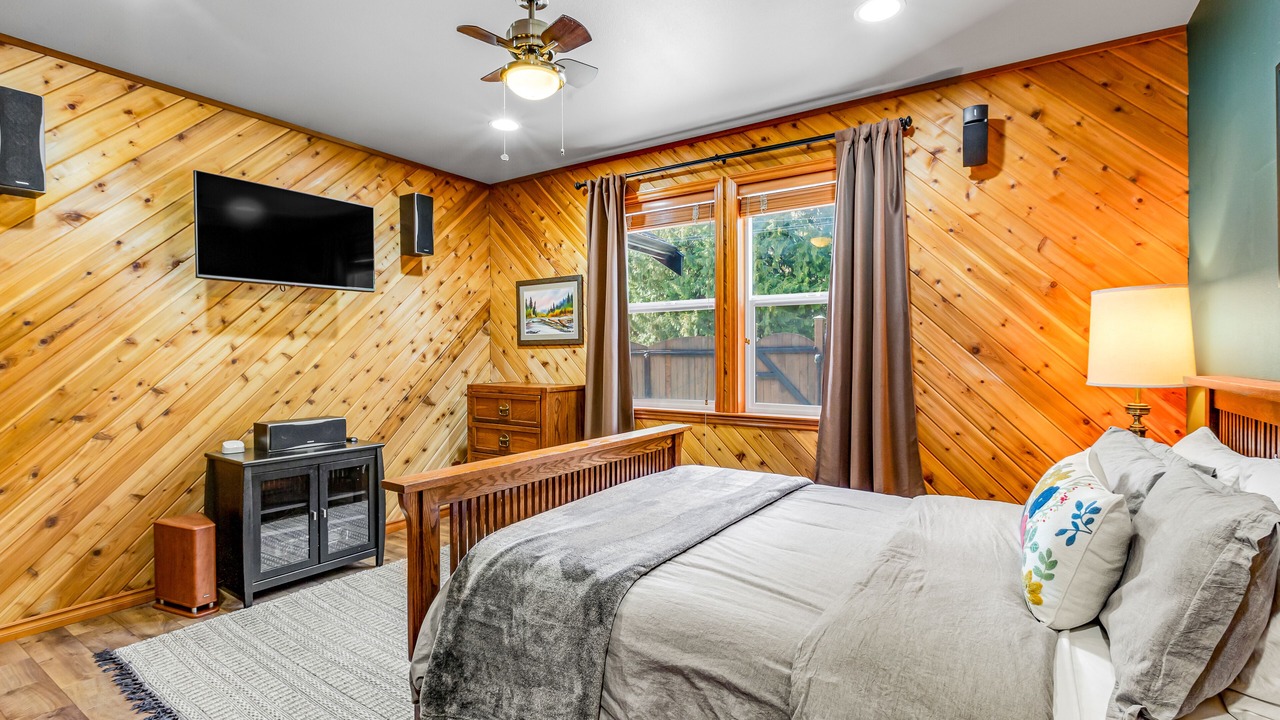 Photo of Bedroom in Sedro-Woolley