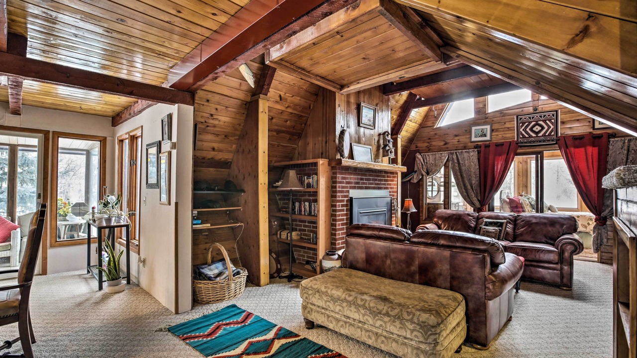 Photo of Livingroom in Sheridan