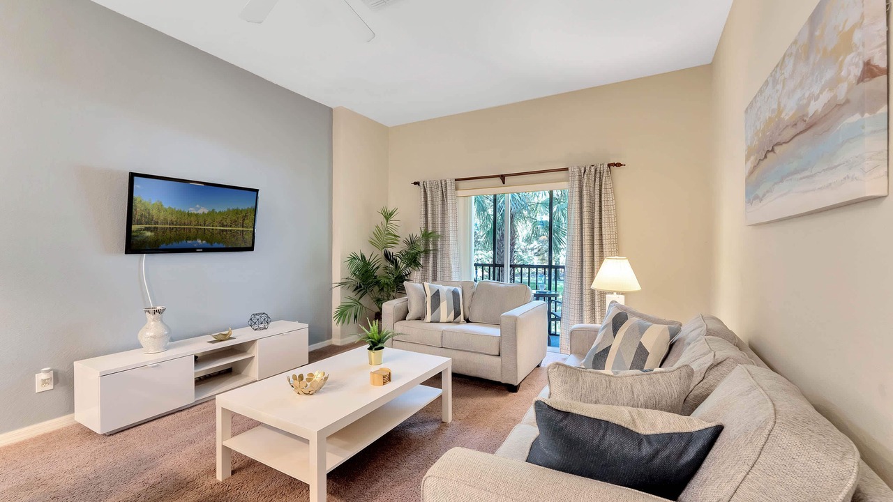 Photo of Livingroom in Hillcrest Estates