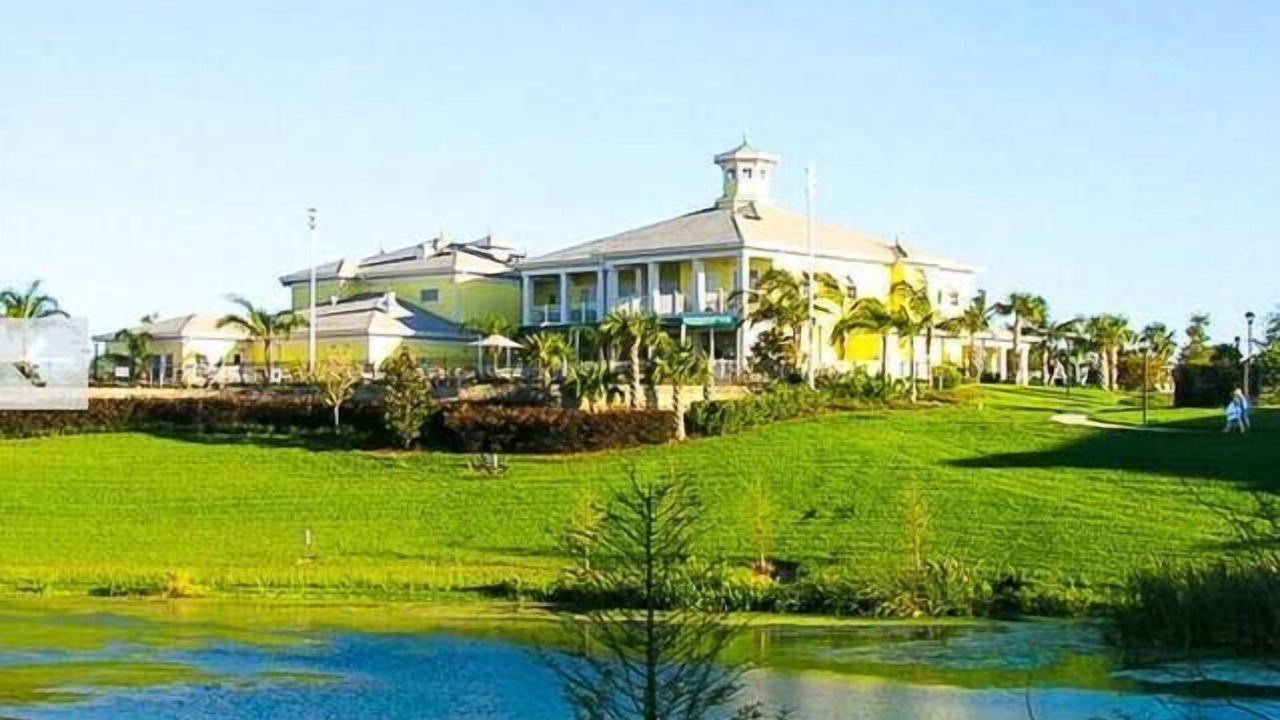 Photo of Outdoor in Hillcrest Estates