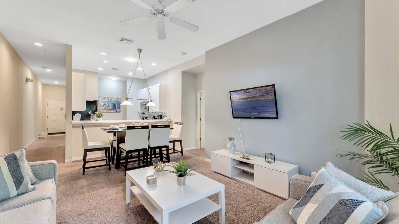 Photo of Livingroom in Hillcrest Estates