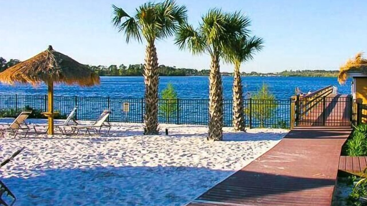 Photo of Outdoor in Hillcrest Estates