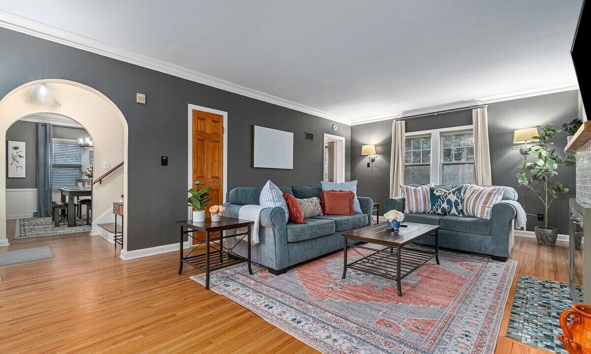 Photo of Livingroom in Benson