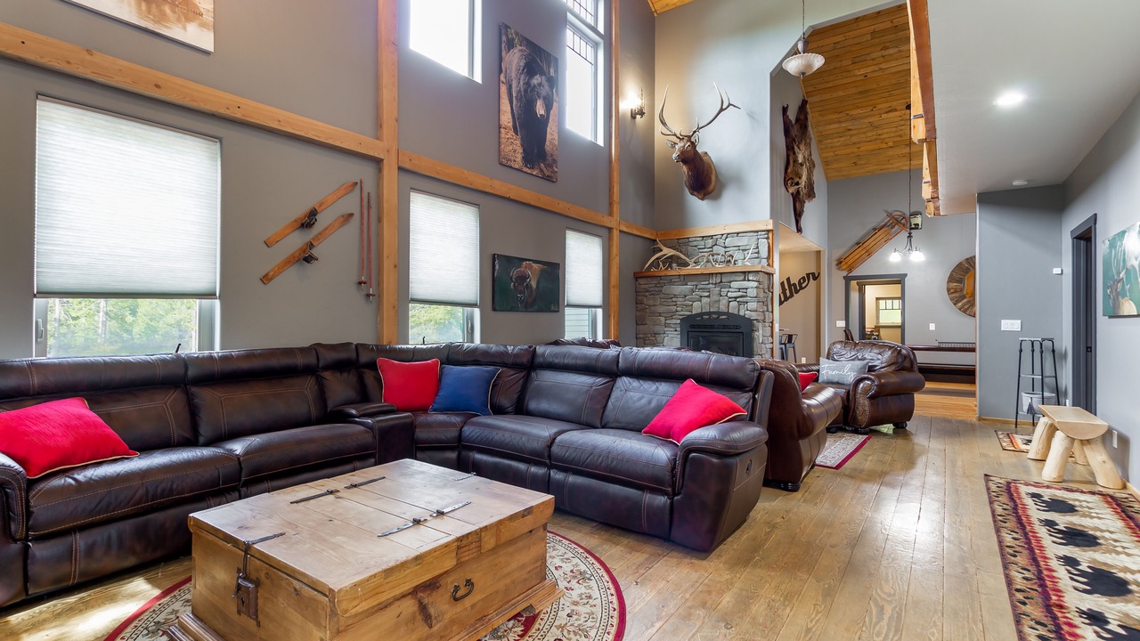 Photo of Livingroom in Island Park