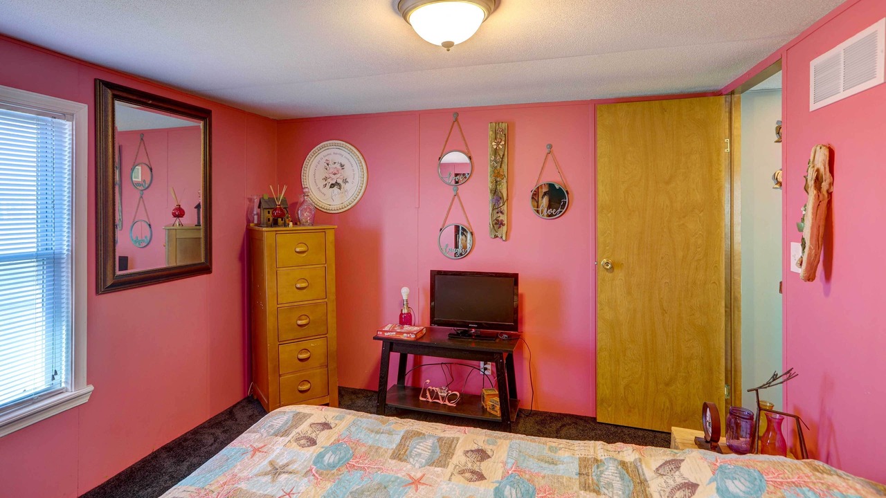 Photo of Bedroom in Port Clinton
