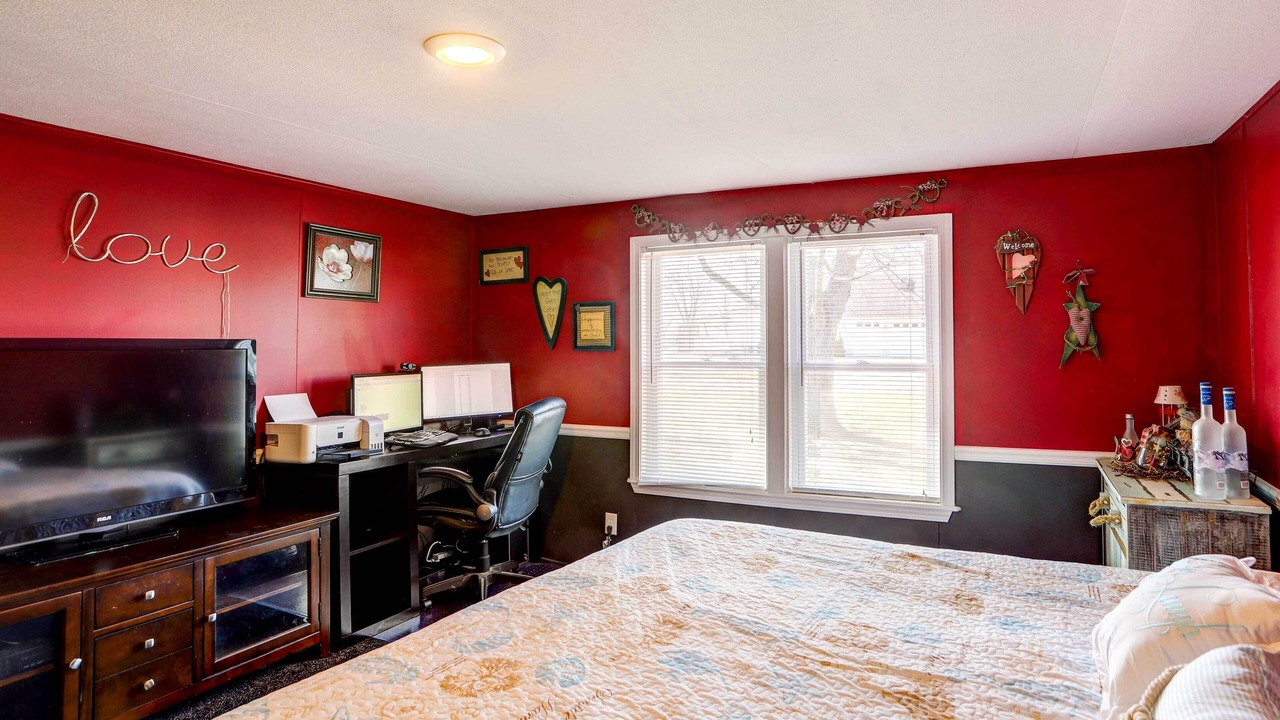 Photo of Bedroom in Port Clinton