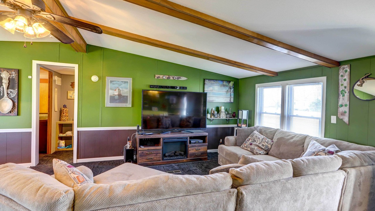 Photo of Livingroom in Port Clinton