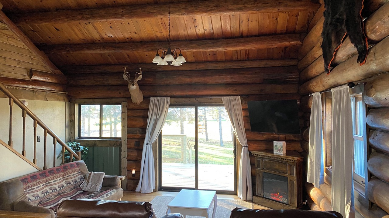 Photo of Livingroom in Warroad