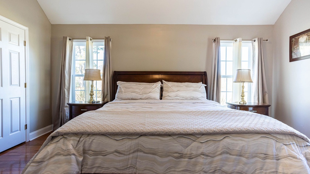 Photo of Bedroom in Oakland