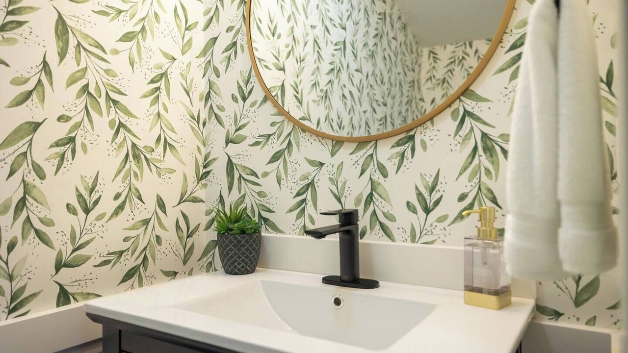 Photo of Bathroom in Garden District