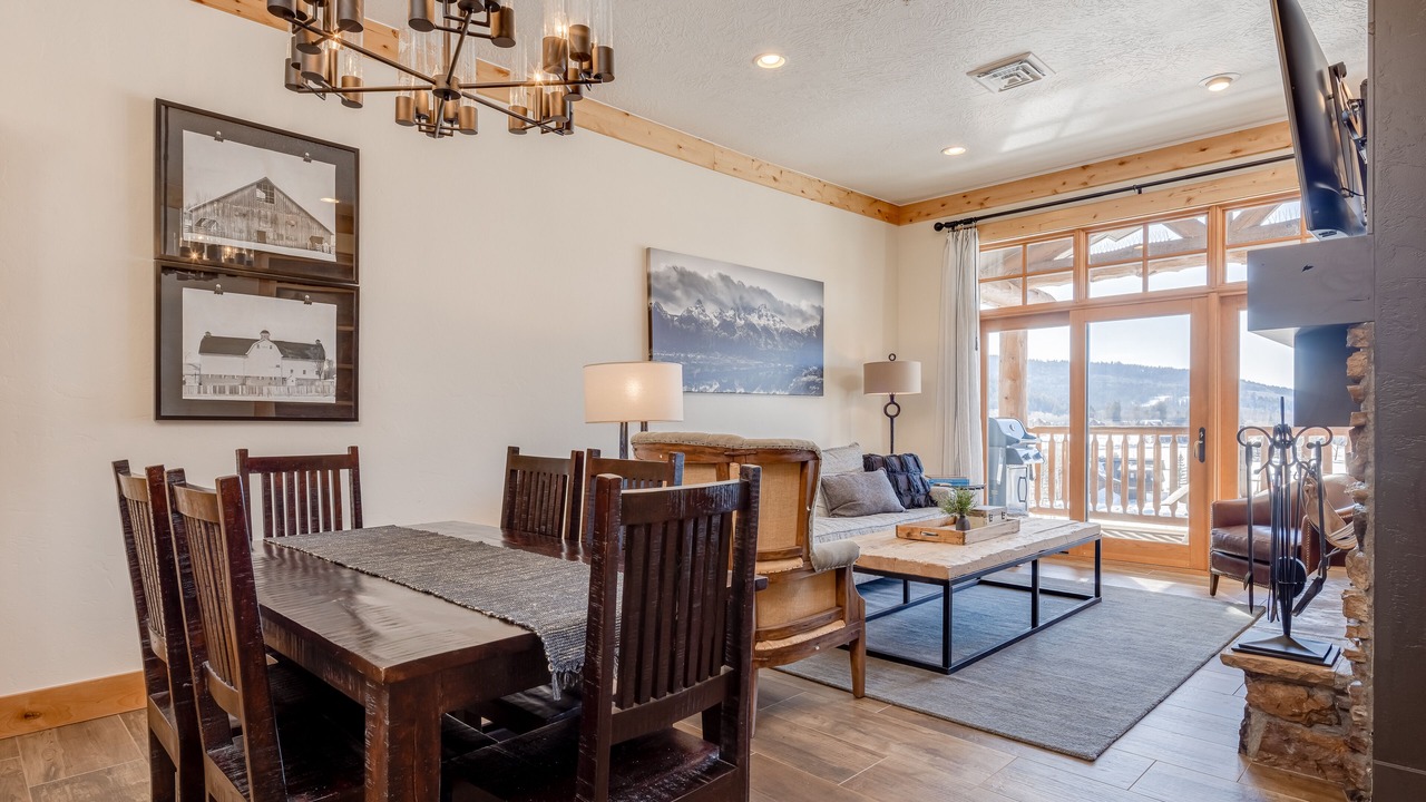 Photo of Livingroom in Victor