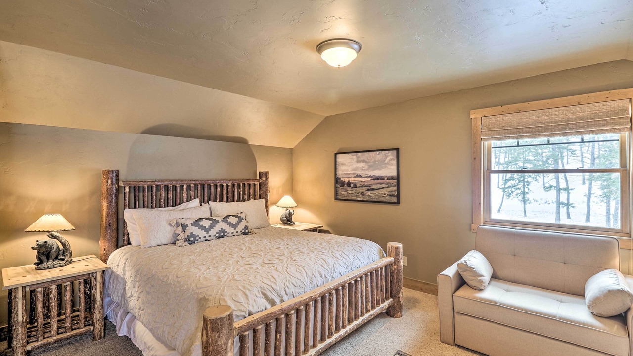 Photo of Bedroom in Eureka