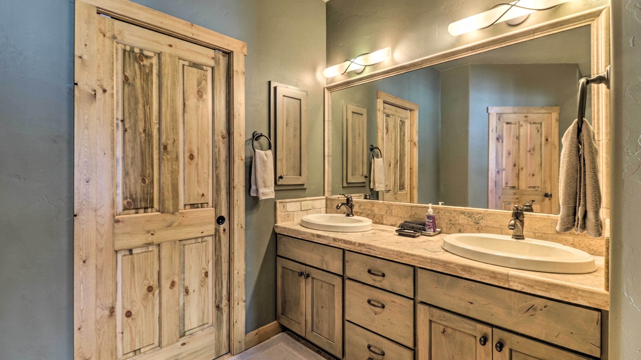 Photo of Bathroom in Eureka