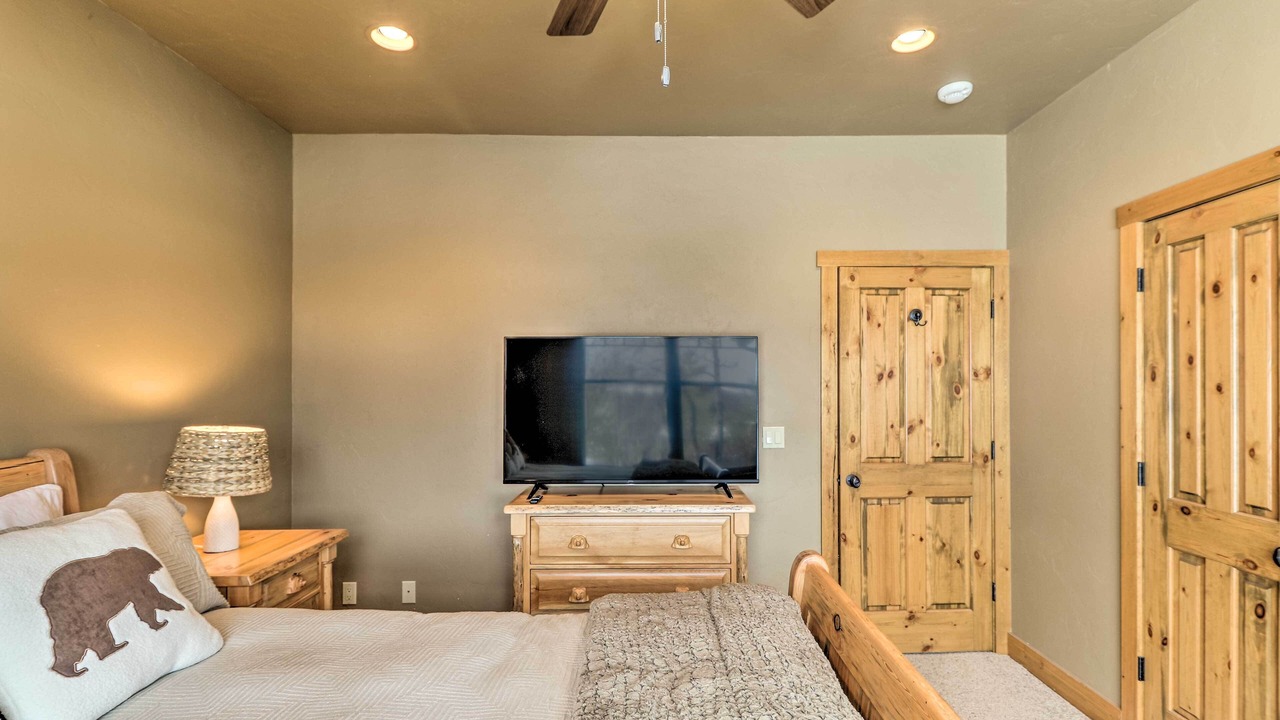 Photo of Bedroom in Eureka