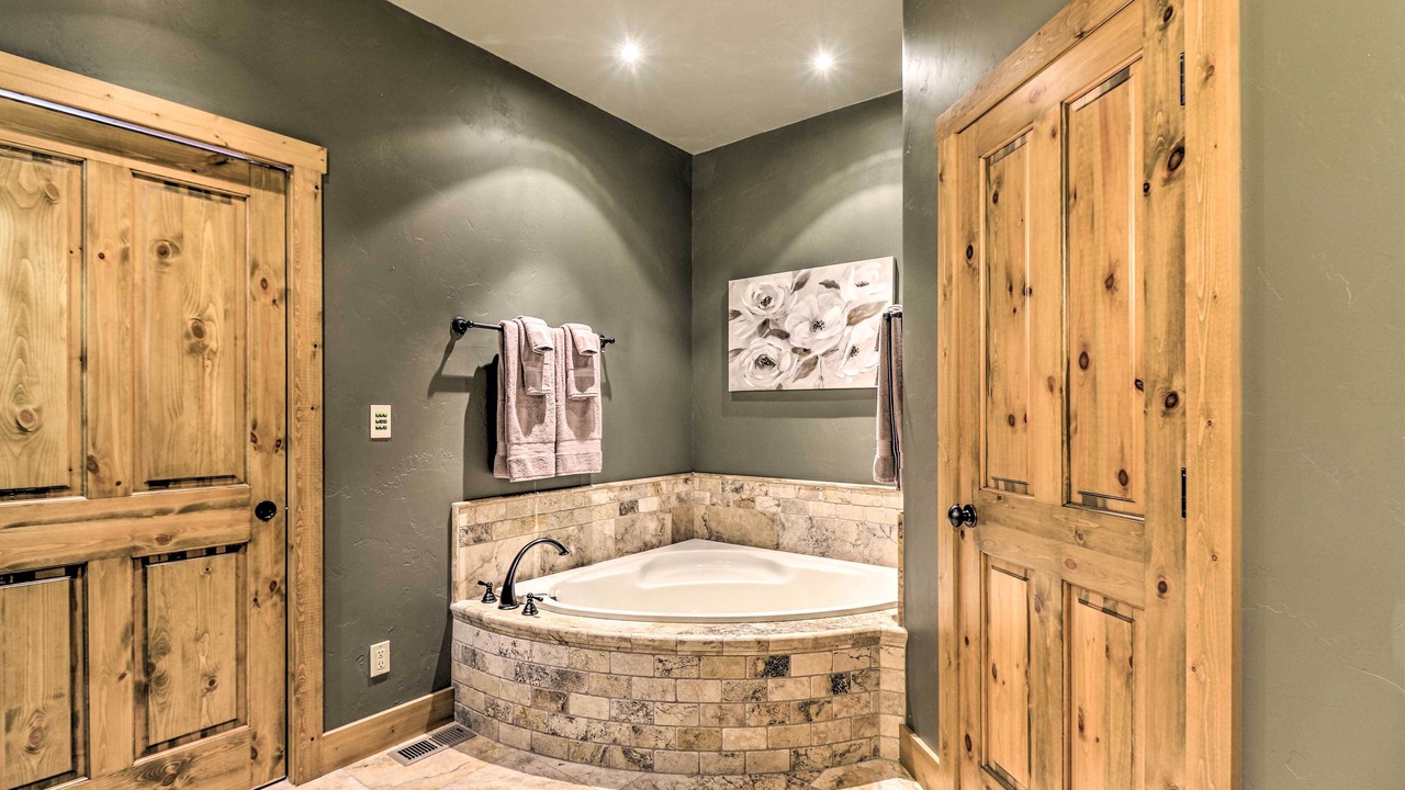 Photo of Bathroom in Eureka