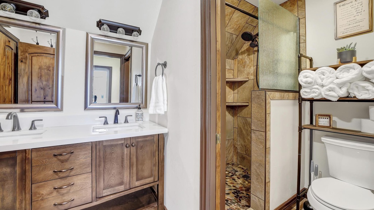 Photo of Bathroom in Filer
