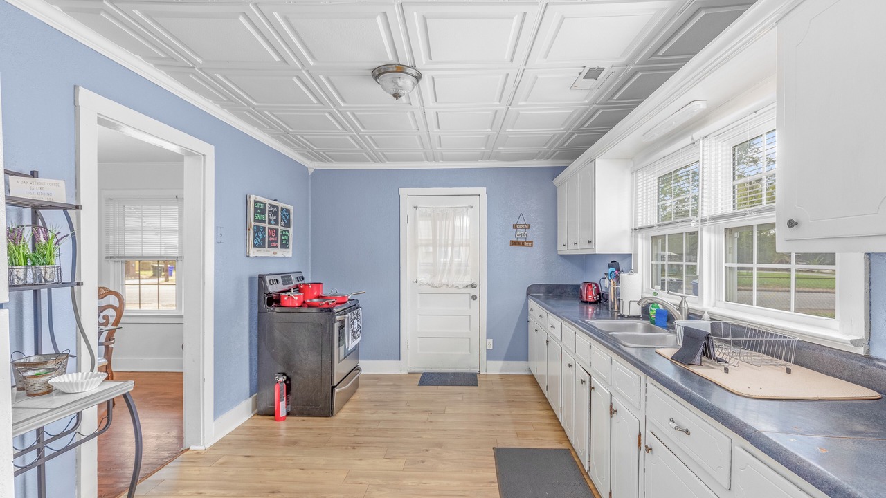 Photo of Kitchen in East Florence