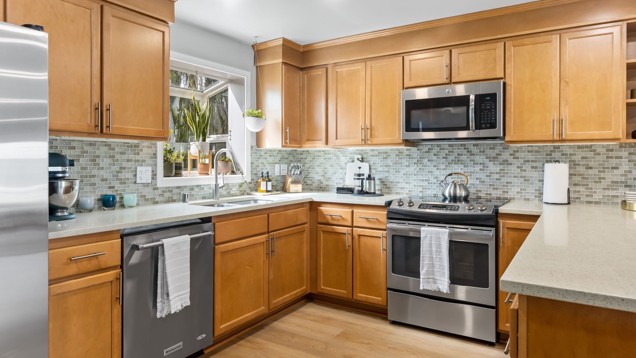 Photo of Kitchen in The Bowl of Edmonds