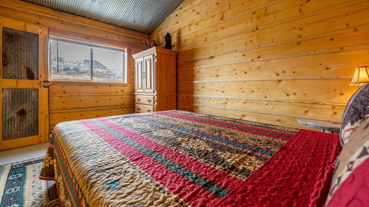 Photo of Bedroom in Wapiti