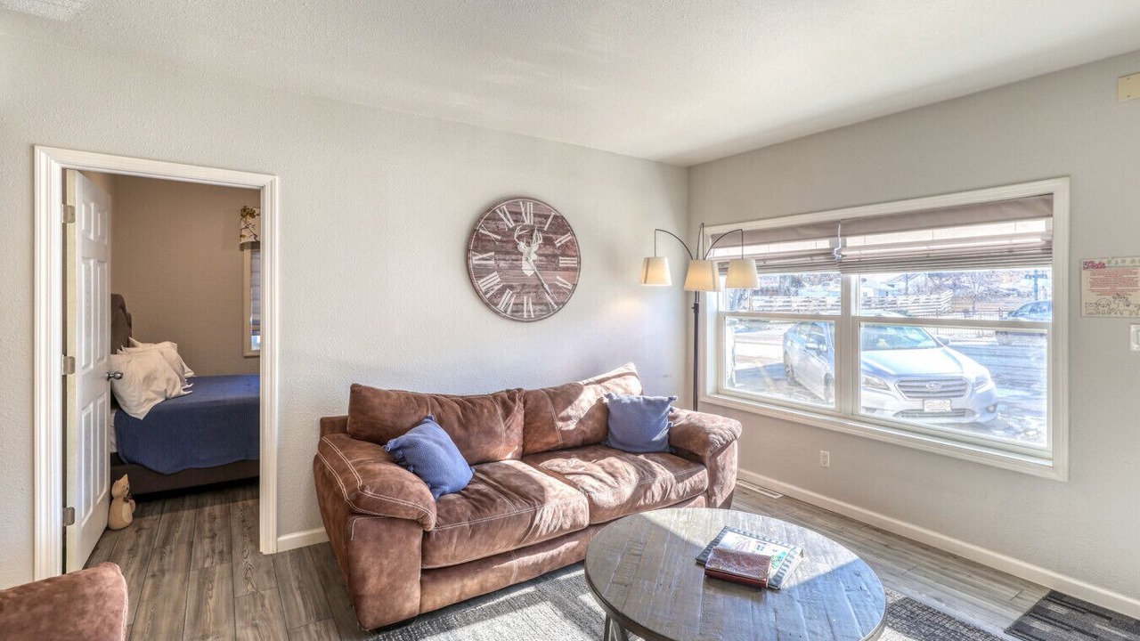 Photo of Livingroom in Whitewood