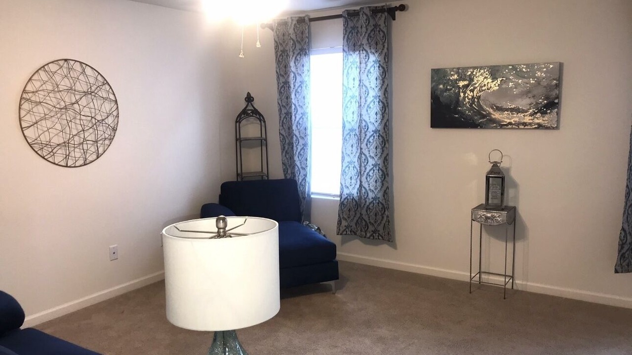 Photo of Livingroom in Midland